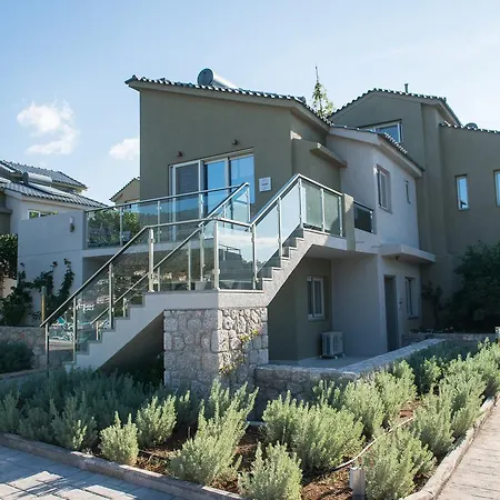 Lavender Cove 3* Korfos