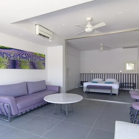 Aparthotel Lavender Cove