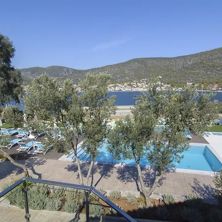Aparthotel Lavender Cove 3*