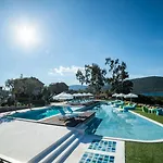 Lavender Cove Aparthotel
