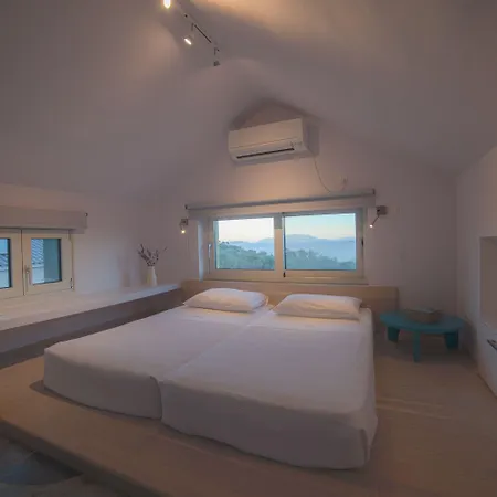 Lavender Cove 4*