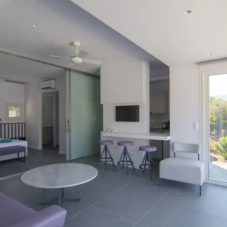 Lavender Cove Aparthotel