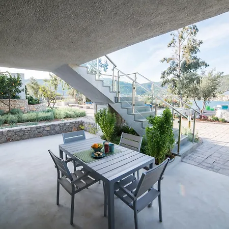 Lavender Cove Апарт-отель Корфос