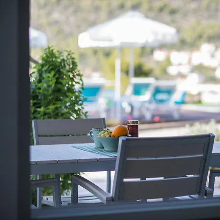 Lavender Cove Aparthotel Korfos