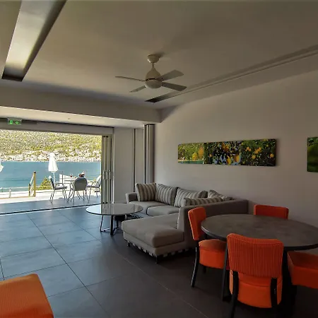 Lavender Cove Aparthotel Korfos