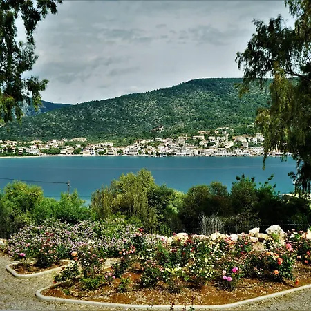 Ξενοδοχείο με διαμερίσματα Lavender Cove 4*