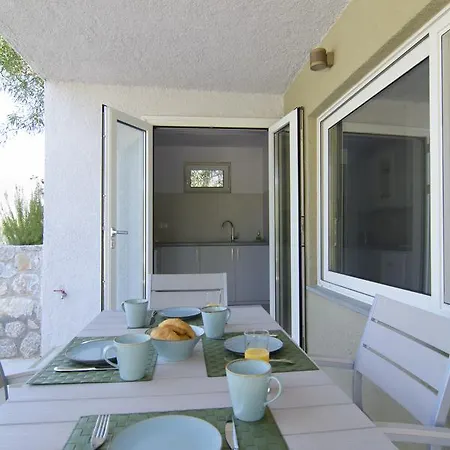 Lavender Cove 4*