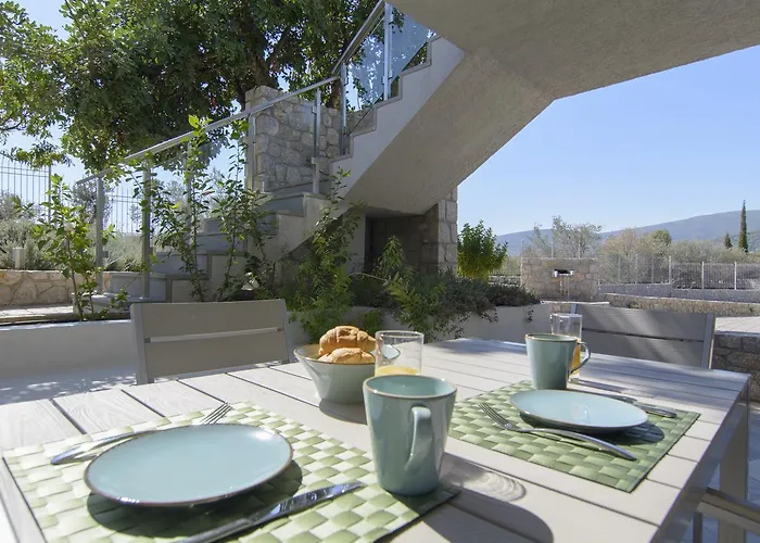 Lavender Cove Aparthotel